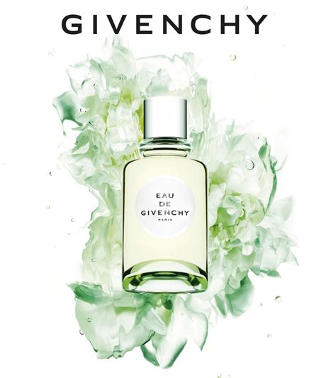 Eau de Givenchy Givenchy perfume .